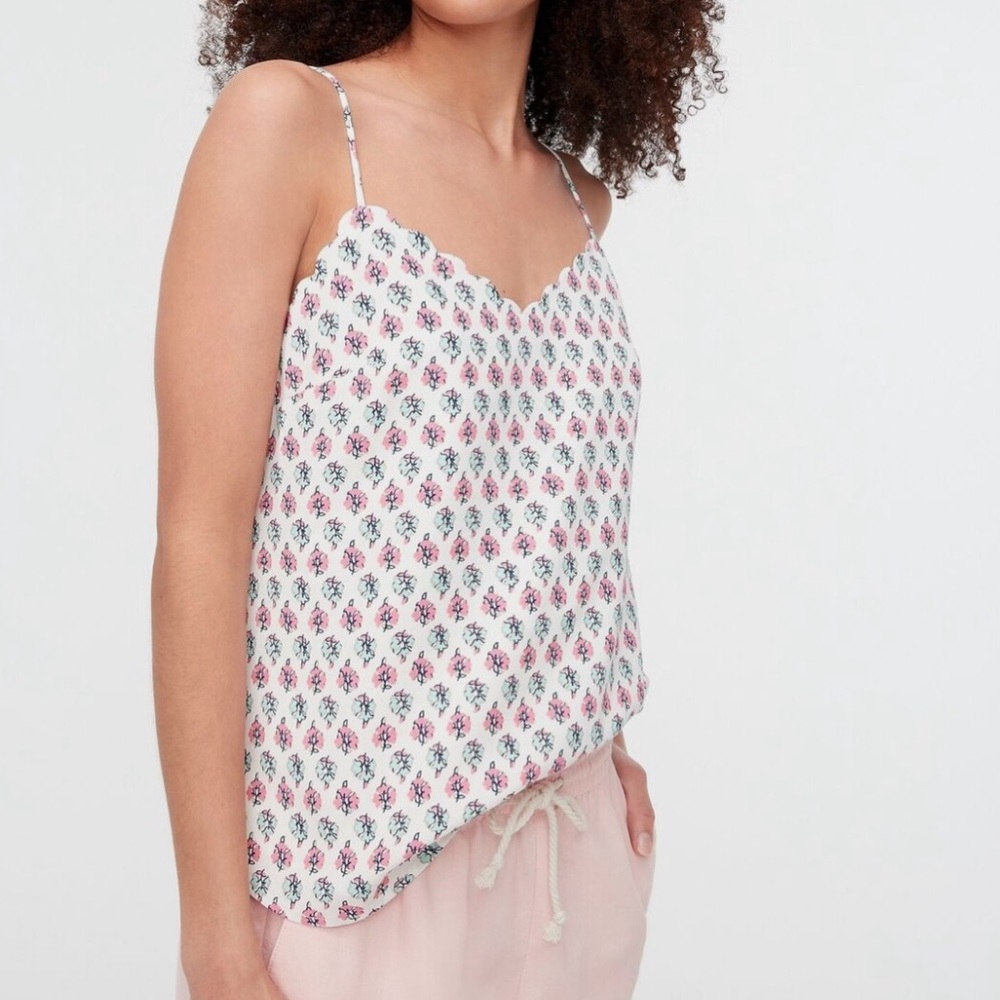 J Crew women’s scalloped neck cami, size 10. Beautiful multicolor detail.